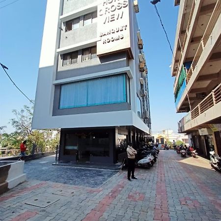 Hotel Crossview Palanpur Dış mekan fotoğraf