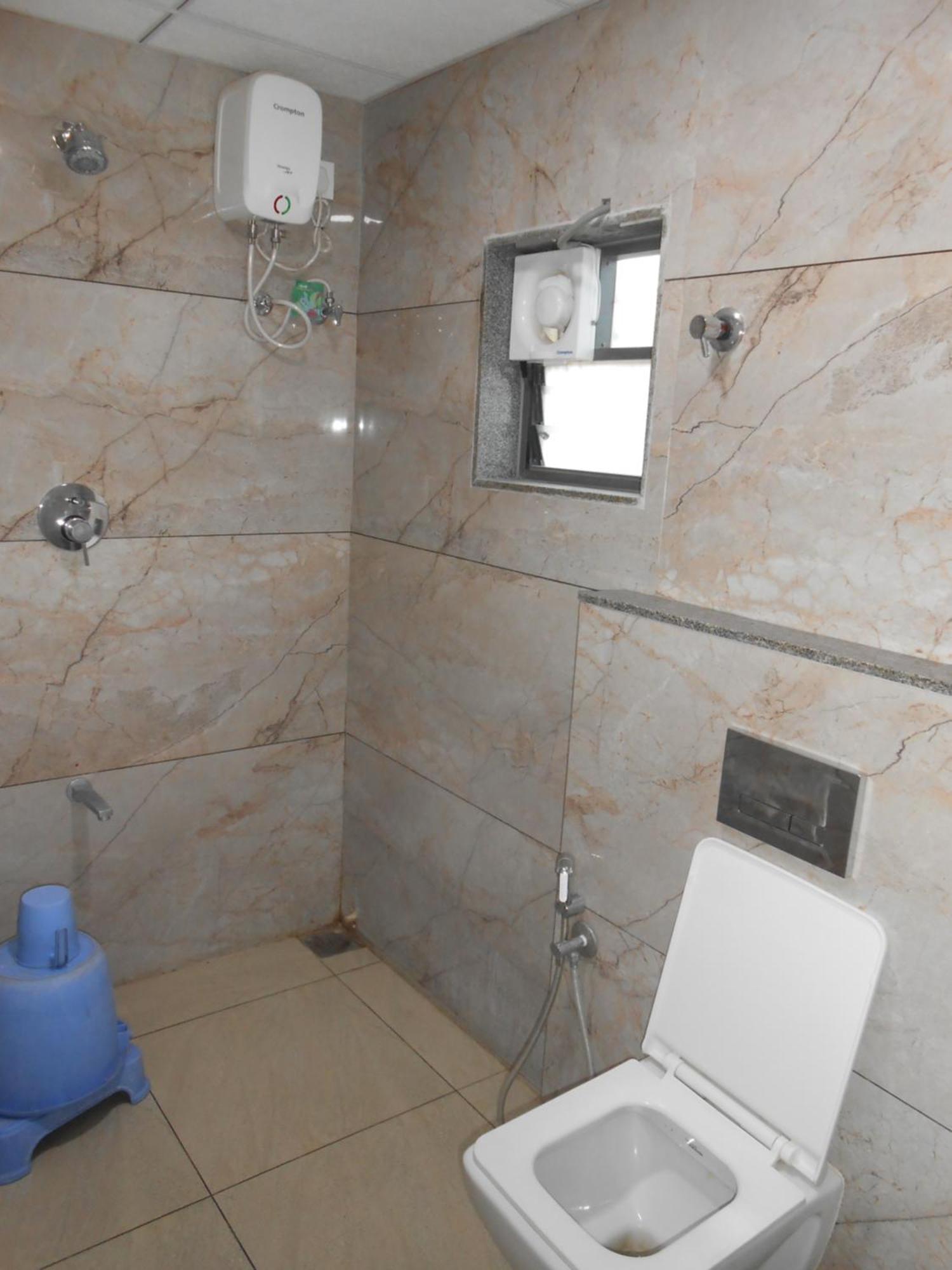 Hotel Crossview Palanpur Dış mekan fotoğraf