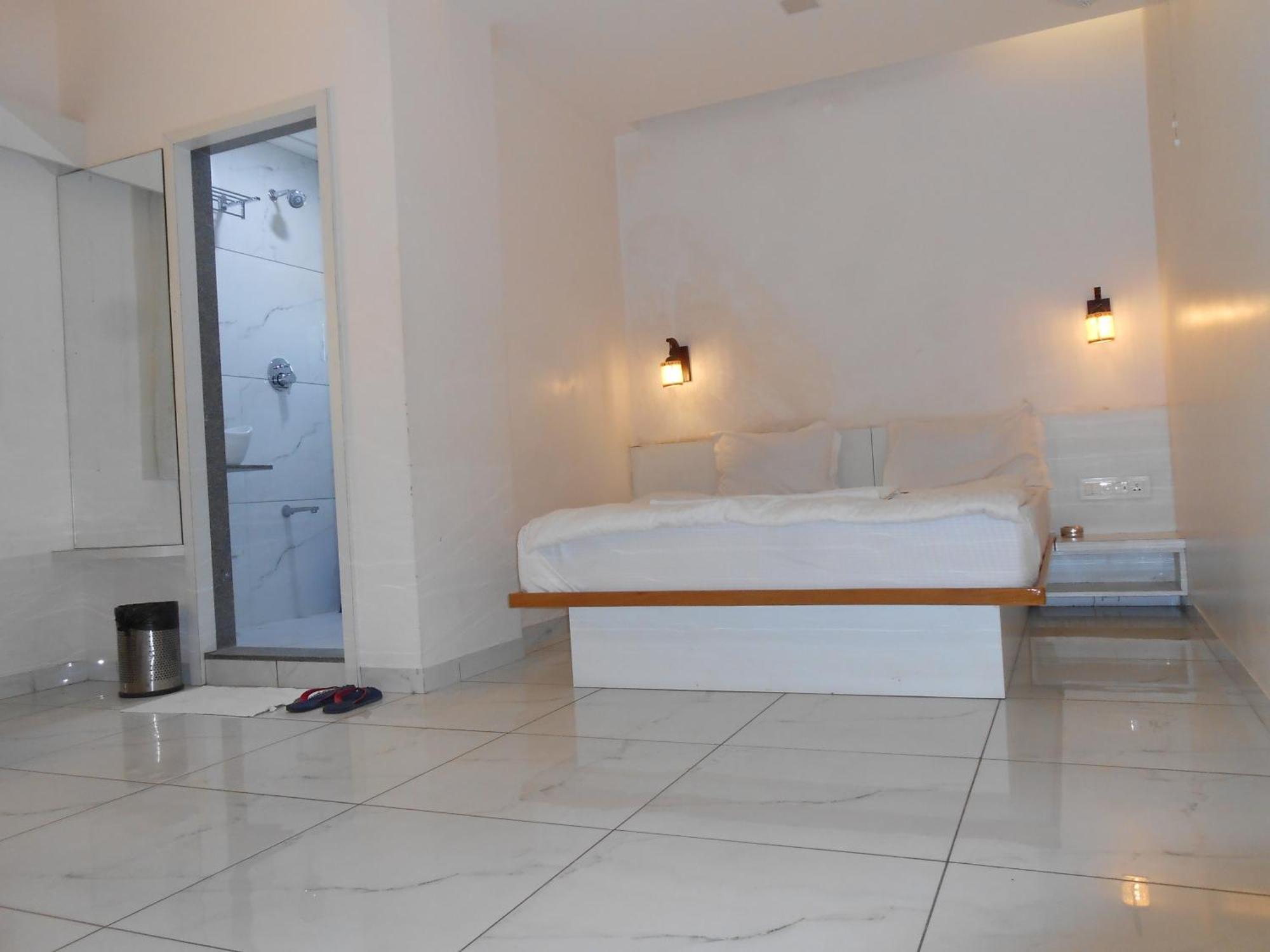 Hotel Crossview Palanpur Dış mekan fotoğraf