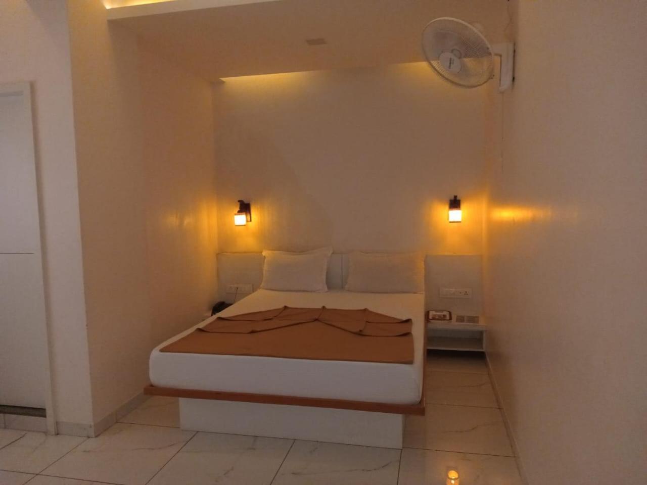 Hotel Crossview Palanpur Dış mekan fotoğraf
